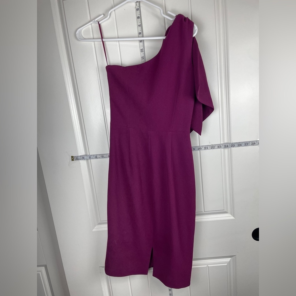 Elegant Magenta Midi Dress - Picture 6 of 13